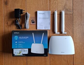ioGiant 4G LTE Router AC1200 Dual Band