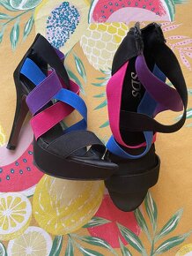 Dámske sandále a  lodičky