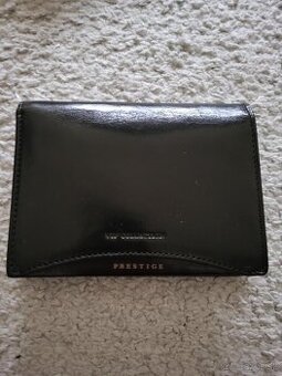 Úplne nová čierna pánska kožená peňaženka