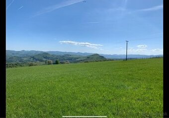 Pozemok 1000m2 Nevolné