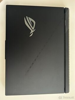 ASUS ROG Strix Scar 18 Black