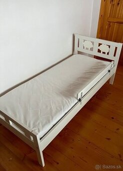 Krásná dětská postel