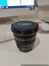 Canon EF 20-35mm