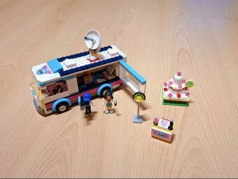 Lego Friends televízny karavan