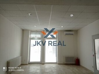 JKV REAL | Ponúkame na prenájom priestor v centre mesta Levi