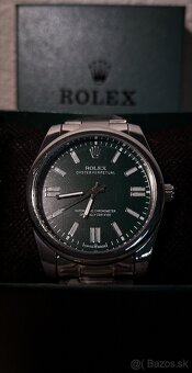 • Rolex Oyster Perpetual Date Zelené 1:1 •
