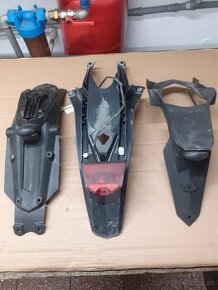 PODBLATNÍK (držiak ŠPZ) KTM HUSABERG