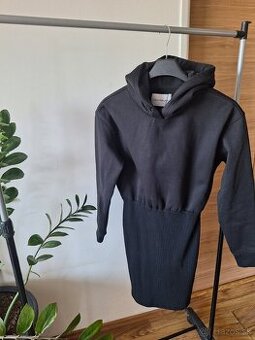 Calvin Klein teplákové šaty vel.S