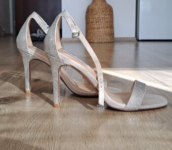 Steve Madden lodičky s polodrahokamami