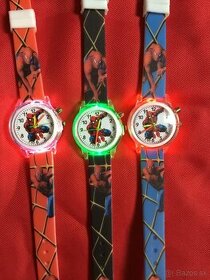 Nové detské svietiace hodinky Spiderman