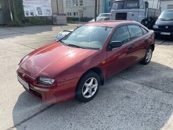 Mazda 323f - 1