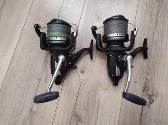 Naviják Shimano baitrunner