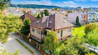 Na predaj rodinný dom v pôvodnom stave, pozemok 686 m2, Škol
