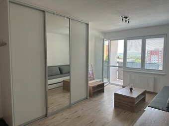 1- izbový byt + parkovanie, Trenčín - JUH