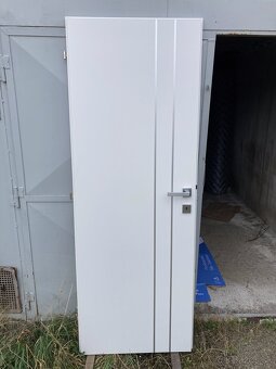 Predam interierové dvere aj s klučkami - - 1