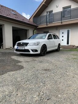 ŠKODA OCTAVIA 2 RS