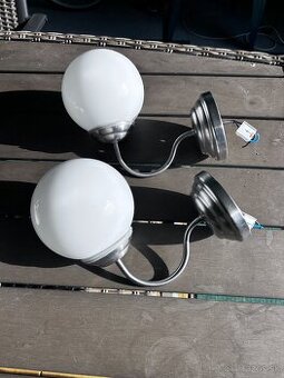 Ikea dve svietidla na stenu