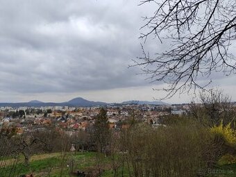 Zahradka s pivnicou - Pod Kalvariou