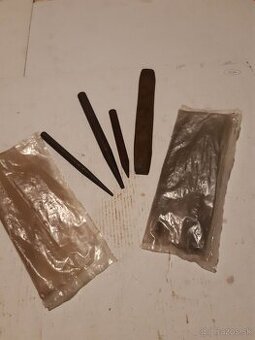 Sekáč, mini priebojník, jamkovač