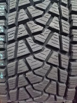 215/70 R16 100 T Ice Špeciál  M+S.
Cena 65 Euro kus