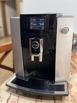 Automatický kávovar JURA E6