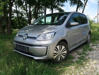 Predám VW e-Up 30tis.km, AUTOMAT, odpočet DPH, AJ NA SPLÁTKY