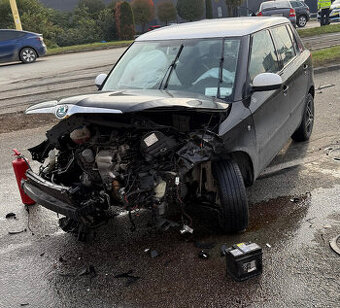 ŠKODA FABIA II 2011 - na náhradné diely