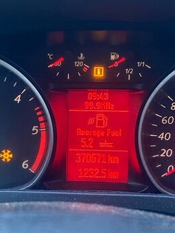 Ford S-MAX 2.0  (2010) – na opravu/na diely bez STK/EK