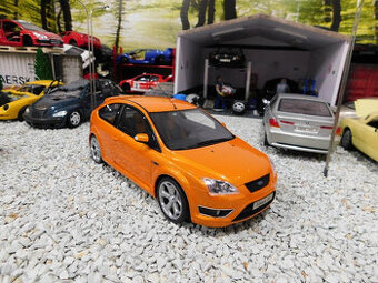model auta Ford Focus ST Mk2 Otto mobile 1:18