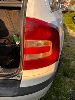 Zadné svetla škoda octavia 2