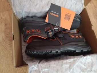 Predám pracovné topánky veľkosť 40