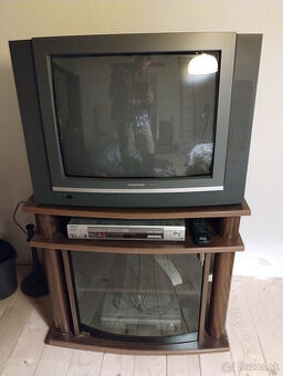 TV + 2x DVD prehravac