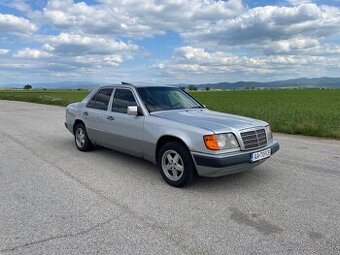 Mercedes-Benz W124 E300D