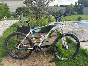 Trek 4300 Alpha 26” kolesa 19, az 18,5 ram