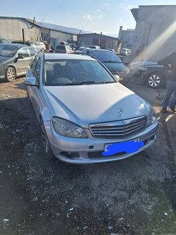 Rozpredám mercedes c220 cdi w204 125kw automat rok 2010