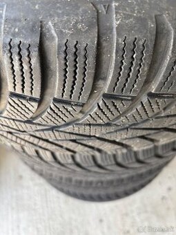 Zimné Pneu Toyo Observe S944 215/65 R17 DOT 1921