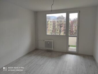 Sádrokartonista, Omietky, Maľovanie, Plávajúce podlahy 🏠
