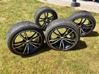 BMW M disky R19 s Pirelli P Zero