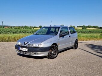Alfa Romeo 145