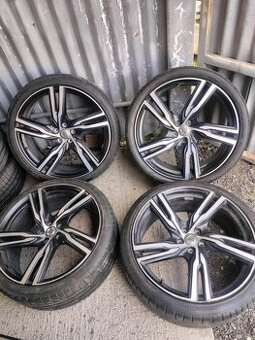 4ks alu disky orig. Volvo r21 5x108 r21 + pneu