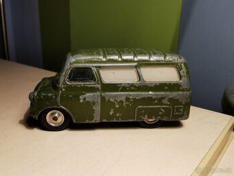 Corgi toys Bedford Army ambulancia