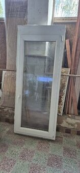 Plastové okno 73šx179v
90€