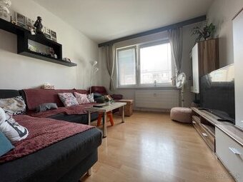 PREDAJ - 3 izb. byt 61,59m Svätoplukova - Pezinok