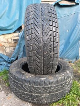 Ponúkam 2 zimné pneumatiky Vredestein Winter 215/60 R16