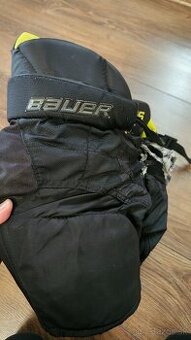 Predam detske hokejove nohavice