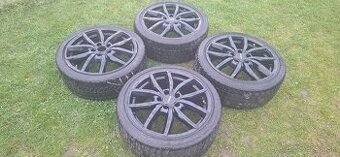 Zimna sada Dezent 5x120 225/40 R18