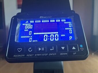 Veslovací trenažér