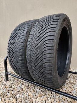 2 celoročné pneu 235/50R19 Hankook