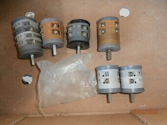 Vypinače VS10,16,32. - 1