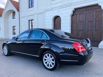 Mercedes - Benz  S 500   4 matic